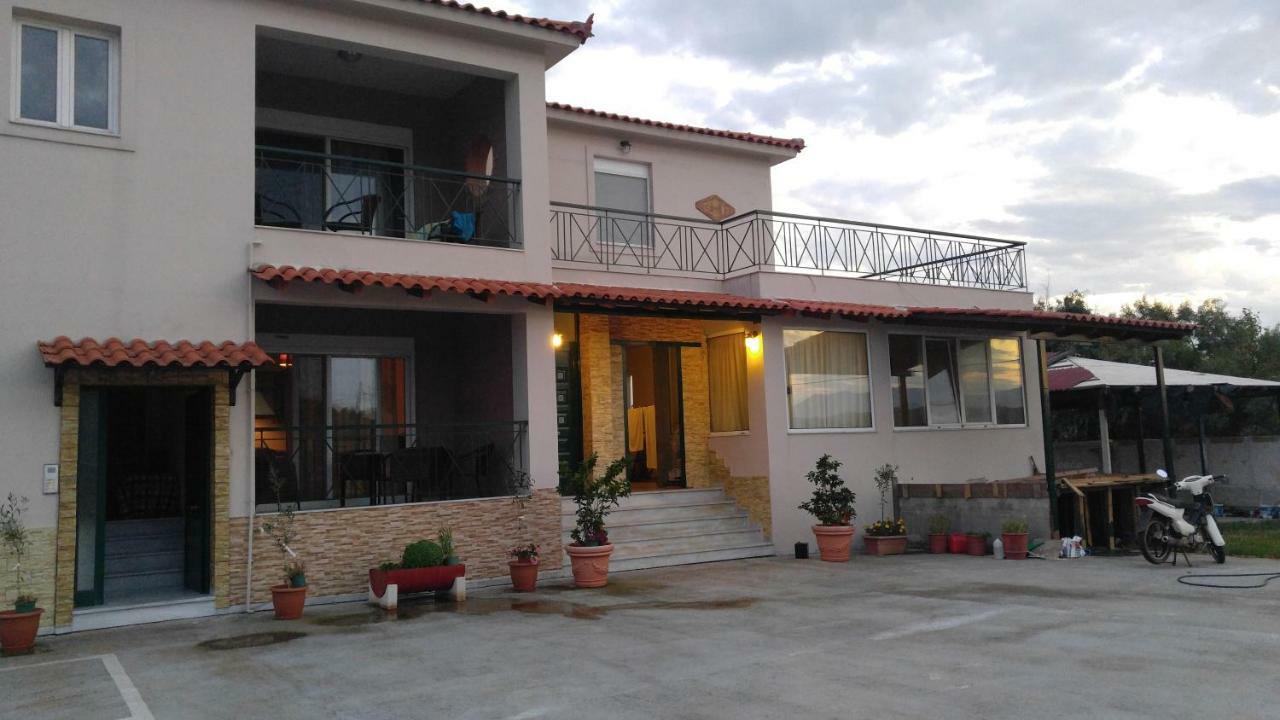Avantis Apartments Perivolia  Exterior foto